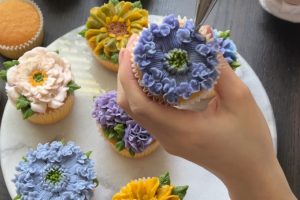 奶油裱花及6款私房蛋糕教程